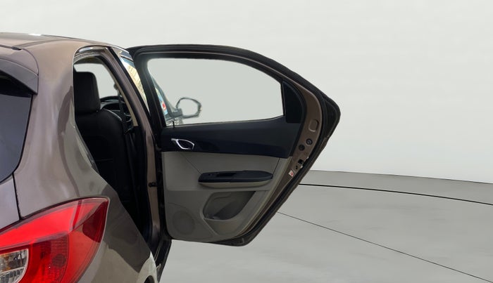 2016 Tata Tiago XZ PETROL, Petrol, Manual, 22,545 km, RHS Rear Door