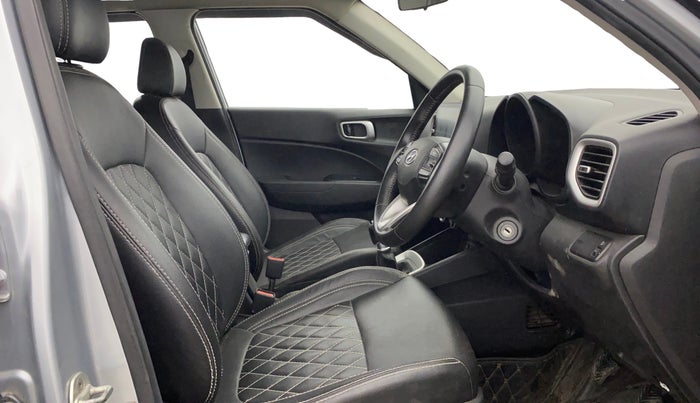 2020 Hyundai VENUE SX 1.0 TURBO, Petrol, Manual, 63,551 km, Right Side Front Door Cabin