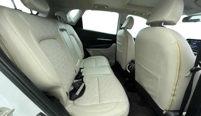 2021 KIA SONET HTX 1.0 IMT, Petrol, Manual, 36,427 km, Right Side Rear Door Cabin