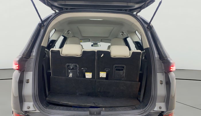 2021 Tata Safari XZ PLUS, Diesel, Manual, 1,20,494 km, Boot Open Zoomed View