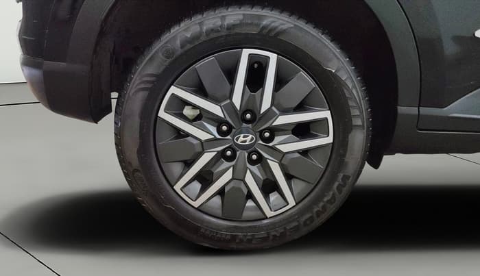 2023 Hyundai VENUE S (O) 1.0 Turbo Petrol DCT, Petrol, Automatic, 18,221 km, Right Rear Wheel