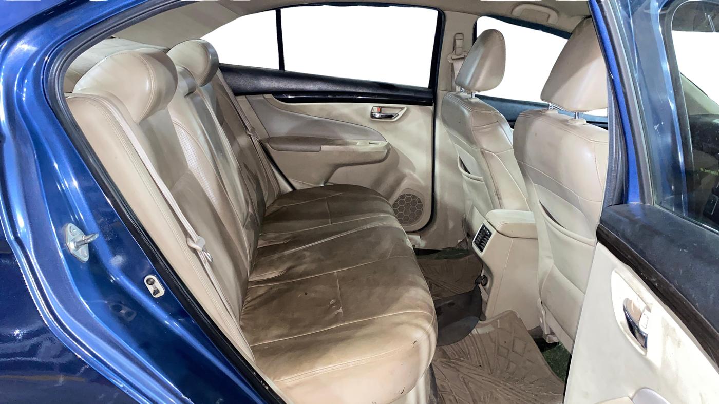 2017 Maruti Ciaz ALPHA 1.4 PETROL, Petrol, Manual, 82,117 km, Right Side Rear Door Cabin