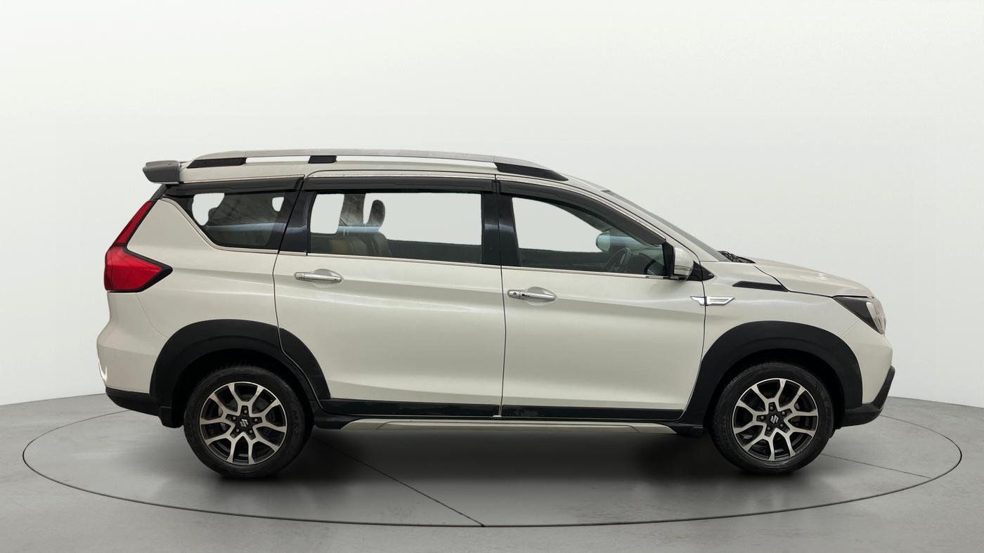 2022 Maruti XL6 ALPHA MT, Petrol, Manual, 37,161 km, Right Side View