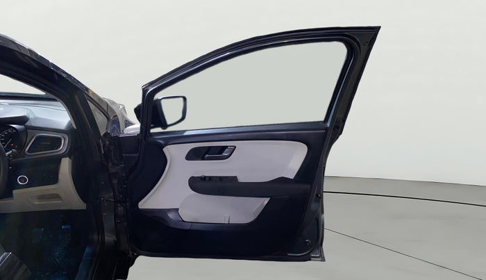 2023 Tata ALTROZ XZ PETROL, Petrol, Manual, 2,818 km, RHS Front Door