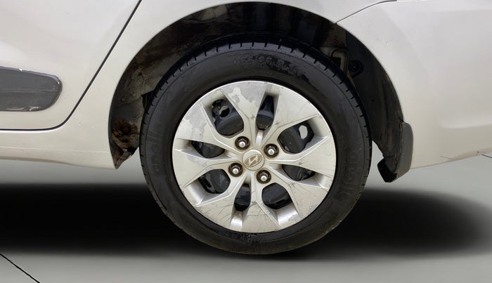 2015 Hyundai Xcent S 1.2, Petrol, Manual, 1,09,398 km, Left Rear Wheel