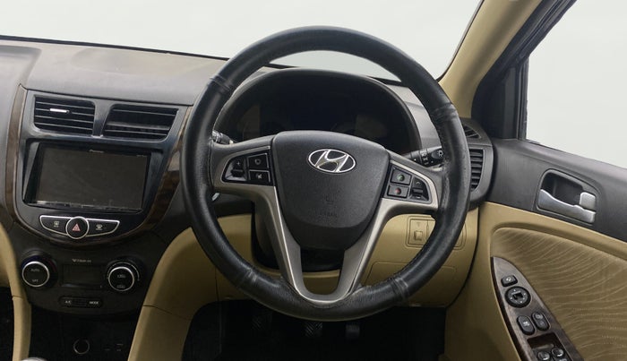 2015 Hyundai Verna FLUIDIC 1.6 CRDI S(O) 4S, Diesel, Manual, 99,327 km, Steering Wheel Close Up