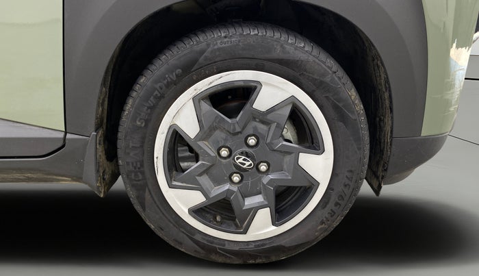 2025 Hyundai EXTER SX 1.2 MT Hy-CNG Duo , CNG, Manual, 11,096 km, Right Front Wheel