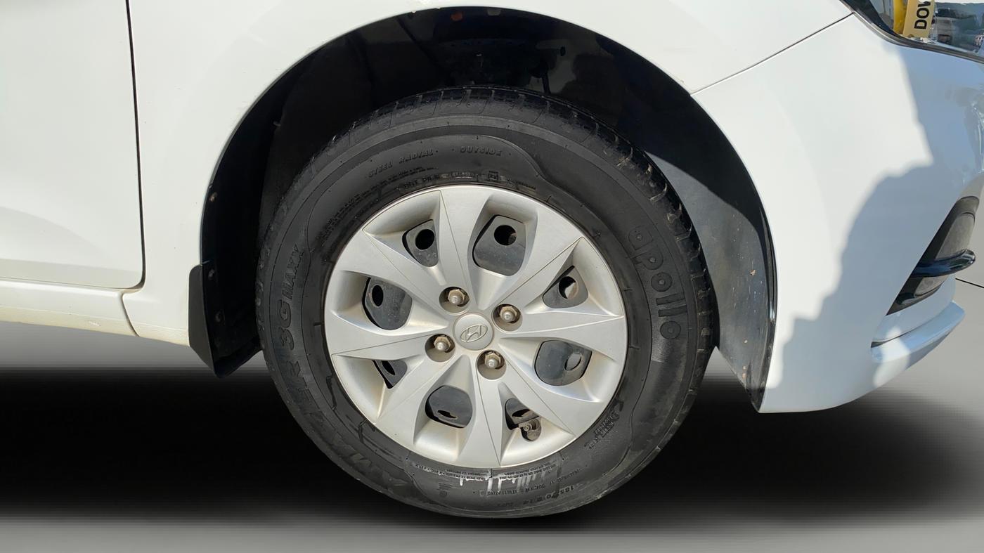 2019 Hyundai Elite i20 MAGNA PLUS 1.2, Petrol, Manual, 38,172 km, Right Front Wheel