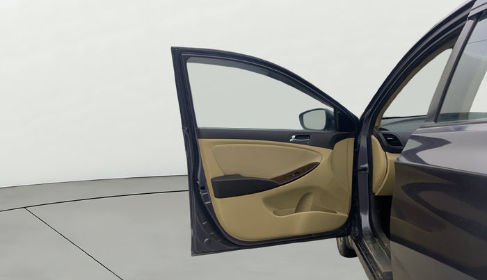 2014 Hyundai Verna FLUIDIC 1.6 VTVT SX, Petrol, Manual, 67,722 km, LHS Front Door