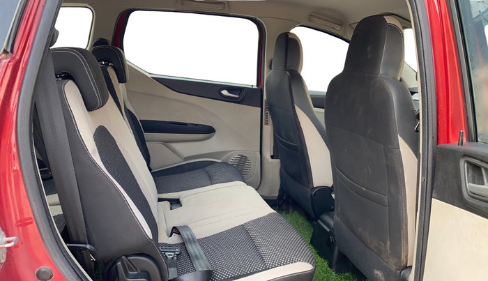 2020 Renault TRIBER RXZ, Petrol, Manual, 39,230 km, Right Side Rear Door Cabin