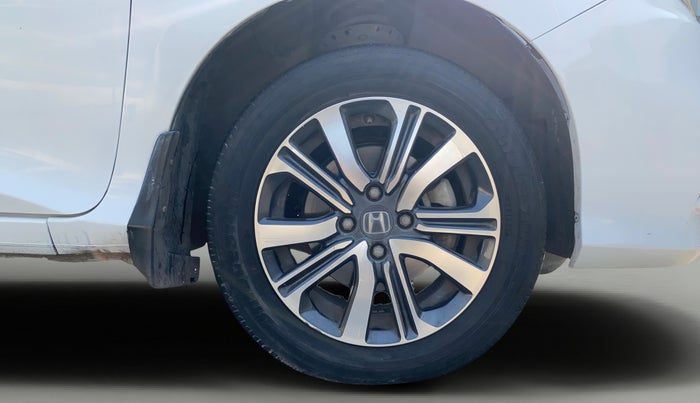 2022 Honda City 1.5L I-VTEC V MT 5TH GEN, Petrol, Manual, 37,980 km, Right Front Wheel