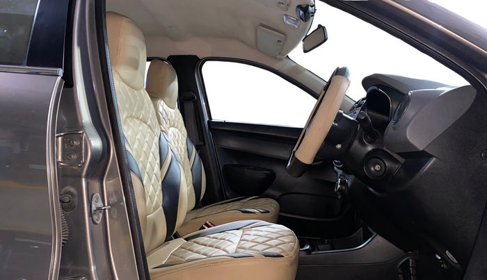 2018 Renault Kwid RXT 1.0 AMT (O), Petrol, Automatic, 14,764 km, Right Side Front Door Cabin