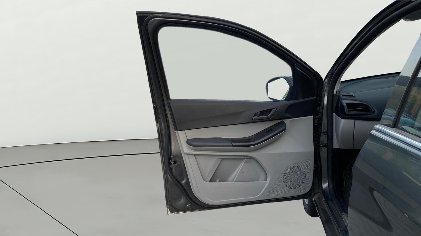 2024 Tata Tiago XM CNG, CNG, Manual, 46,139 km, LHS Front Door