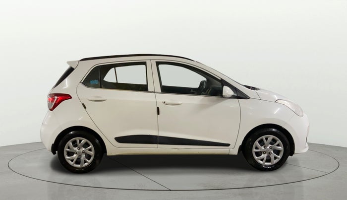 2018 Hyundai Grand i10 SPORTZ 1.2 KAPPA VTVT, CNG, Manual, 44,362 km, Right Side View