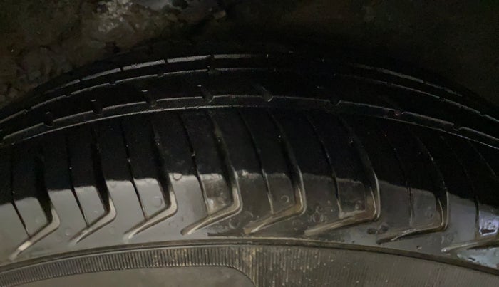 2015 Hyundai i10 MAGNA 1.1, Petrol, Manual, 67,081 km, Left Rear Tyre Tread