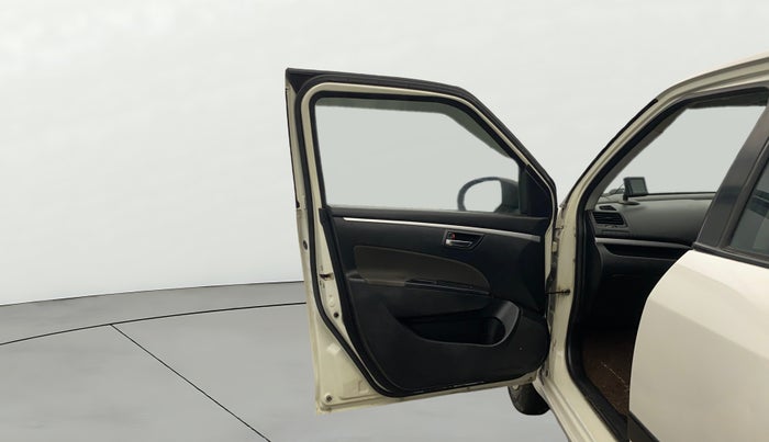 2014 Maruti Swift VXI, Petrol, Manual, 92,804 km, LHS Front Door