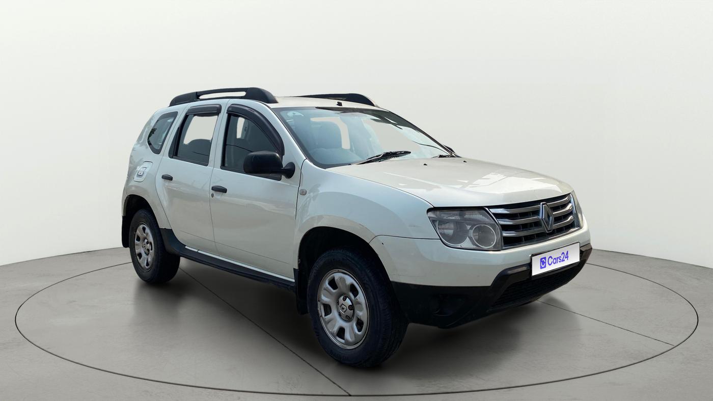 2015 Renault Duster RXE PETROL, Petrol, Manual, 62,914 km, SRP
