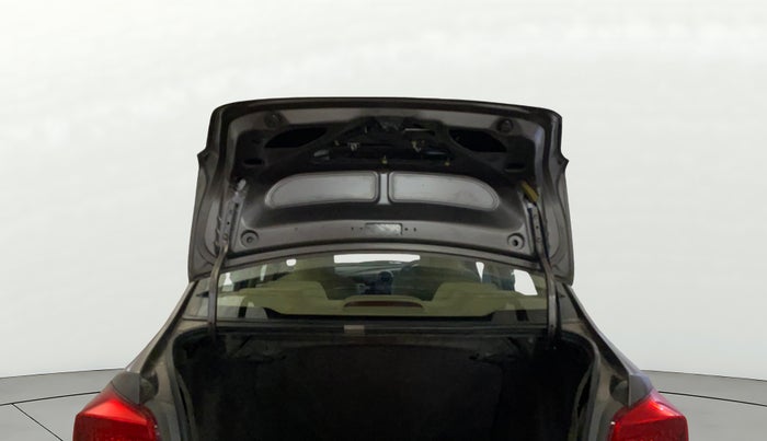 2015 Honda Amaze 1.2L I-VTEC SX, Petrol, Manual, 1,09,430 km, Boot Door Open