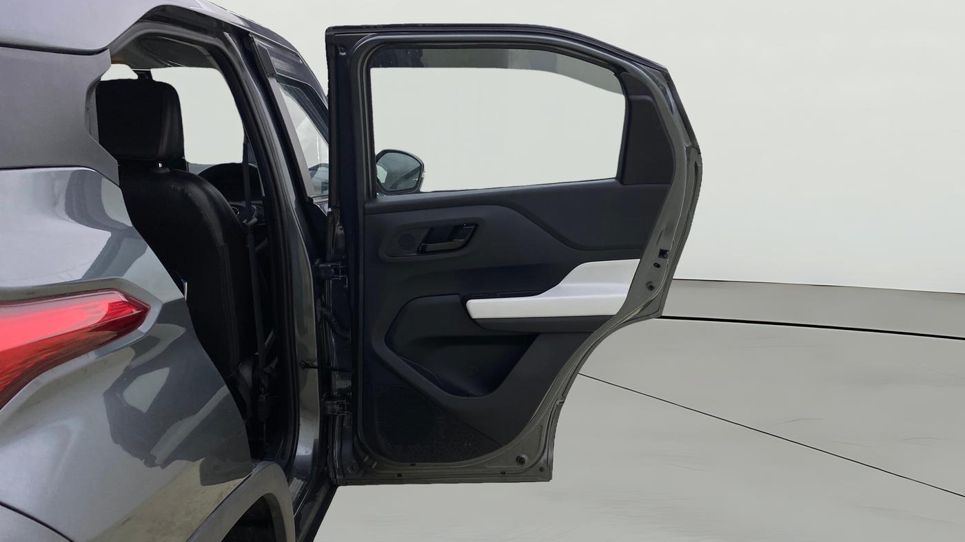 2024 Tata PUNCH ACCOMPLISHED AMT, Petrol, Automatic, 18,344 km, RHS Rear Door