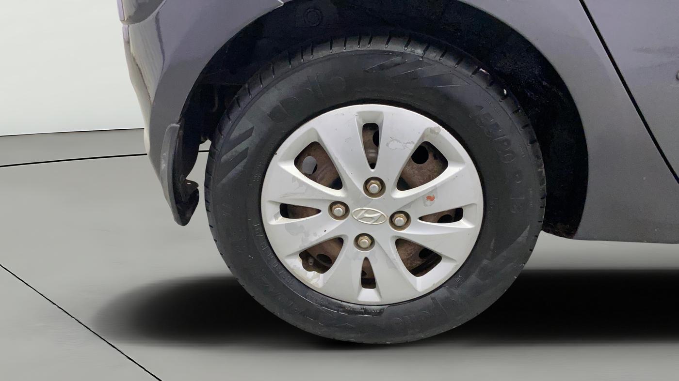 2013 Hyundai i10 SPORTZ 1.2, Petrol, Manual, 70,004 km, Right Rear Wheel