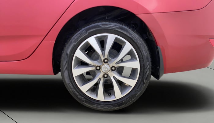 2017 Hyundai Verna 1.6 VTVT SX O, Petrol, Manual, 50,266 km, Left Rear Wheel