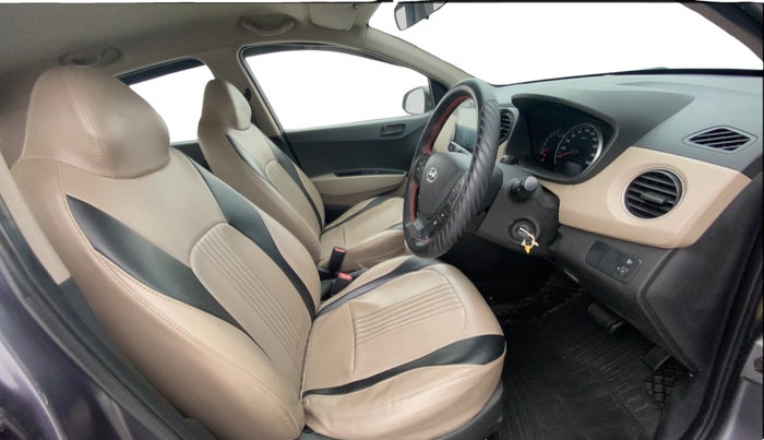 2018 Hyundai Grand i10 MAGNA AT 1.2 KAPPA VTVT, Petrol, Automatic, 66,303 km, Right Side Front Door Cabin