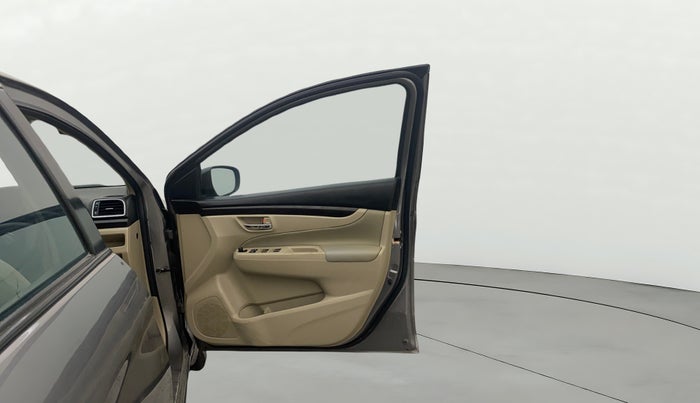 2018 Maruti Ciaz ZETA 1.4  AT PETROL, Petrol, Automatic, 65,357 km, RHS Front Door