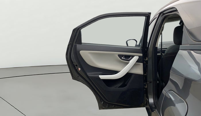 2024 Tata NEXON CREATIVE + SUNROOF 1.5 DIESEL, Diesel, Manual, 47,683 km, LHS Rear Door