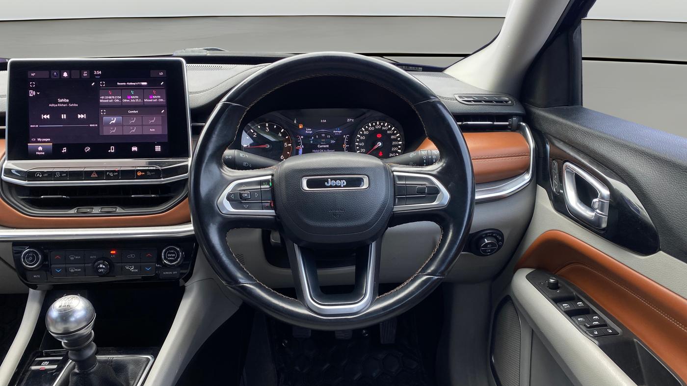 2021 Jeep Compass LIMITED (O) 2.0 DIESEL, Diesel, Manual, 1,04,104 km, Steering Wheel Close Up