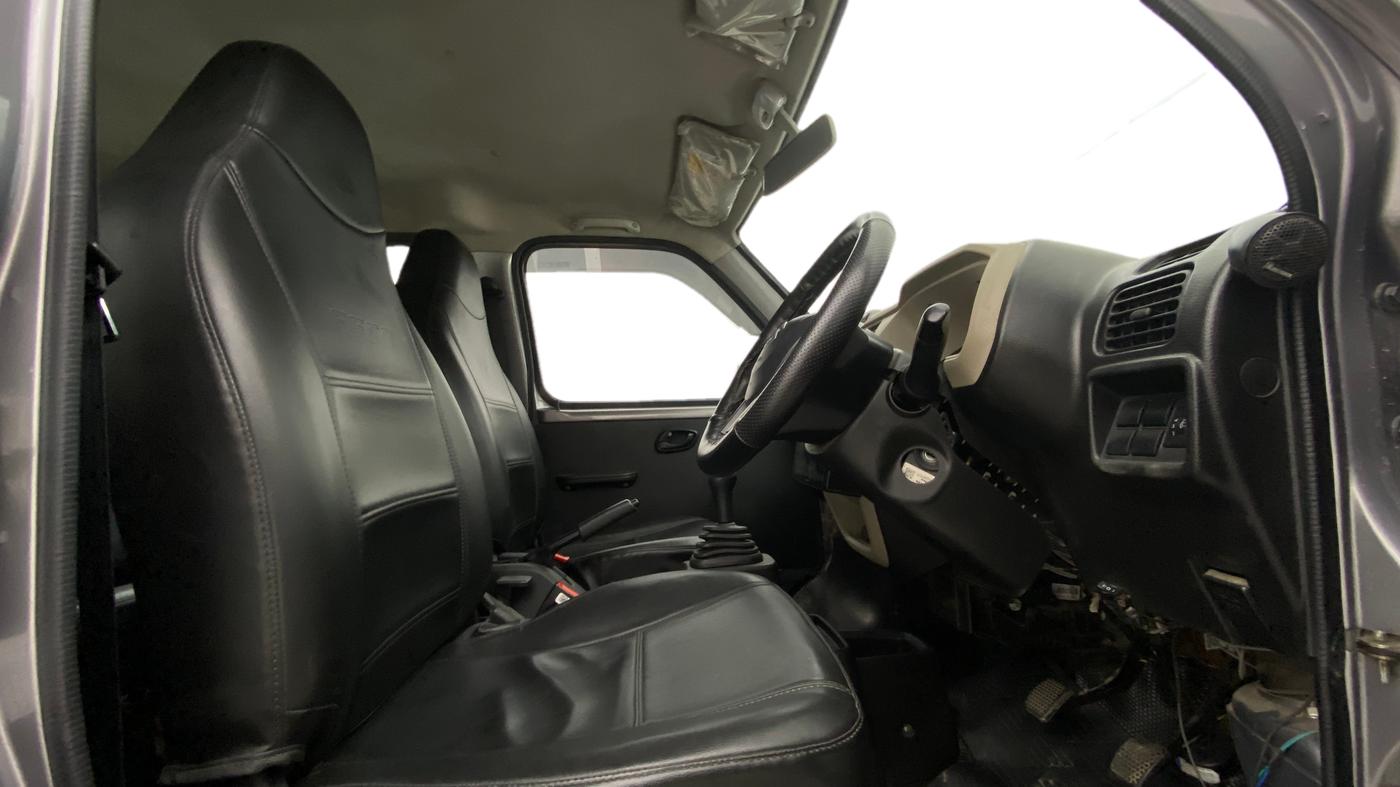 2022 Maruti Eeco 5 STR AC, Petrol, Manual, 41,750 km, Right Side Front Door Cabin