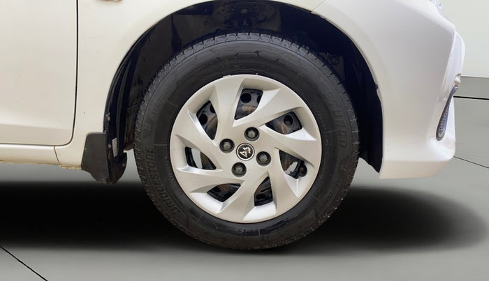 2017 Honda Amaze 1.2L I-VTEC S, CNG, Manual, 1,23,553 km, Right Front Wheel