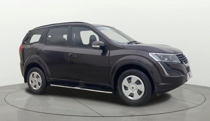 2019 Mahindra XUV500 W7, Diesel, Manual, 82,775 km, Right Front Diagonal