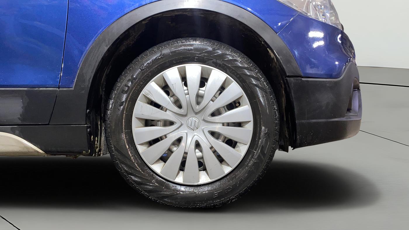 2021 Maruti S Cross SIGMA 1.5, Petrol, Manual, 33,374 km, Right Front Wheel