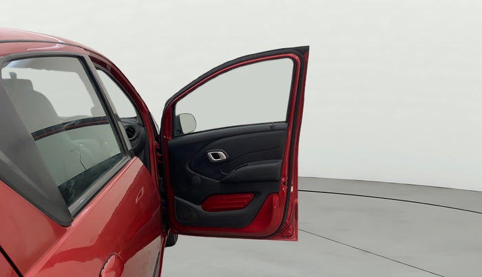 2018 Datsun Redi Go T (O), Petrol, Manual, 42,772 km, RHS Front Door