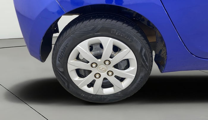 2015 Hyundai Eon MAGNA +, Petrol, Manual, 32,784 km, Right Rear Wheel