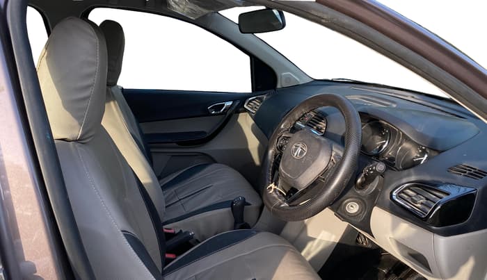2018 Tata Tiago XZ PETROL, Petrol, Manual, 27,226 km, Right Side Front Door Cabin