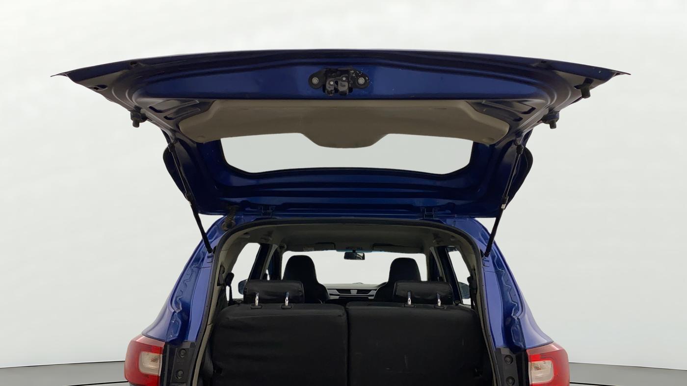 2019 Renault TRIBER RXL MT, CNG, Manual, 84,395 km, Boot Door Open