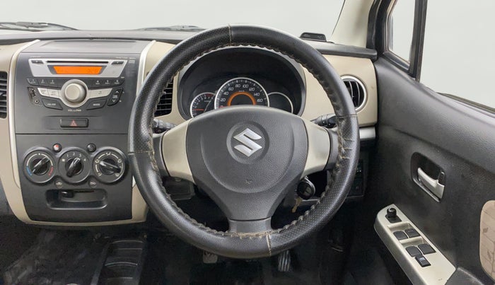 2015 Maruti Wagon R 1.0 VXI, Petrol, Manual, 30,120 km, Steering Wheel Close Up