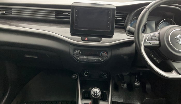 2023 Maruti XL6 ALPHA MT, Petrol, Manual, 32,459 km, Air Conditioner