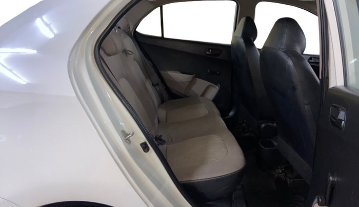 2015 Hyundai Xcent BASE 1.2, CNG, Manual, 72,734 km, Right Side Rear Door Cabin