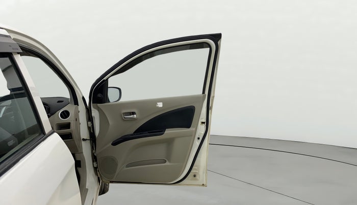 2014 Maruti Celerio VXI AMT, Petrol, Automatic, 63,255 km, RHS Front Door