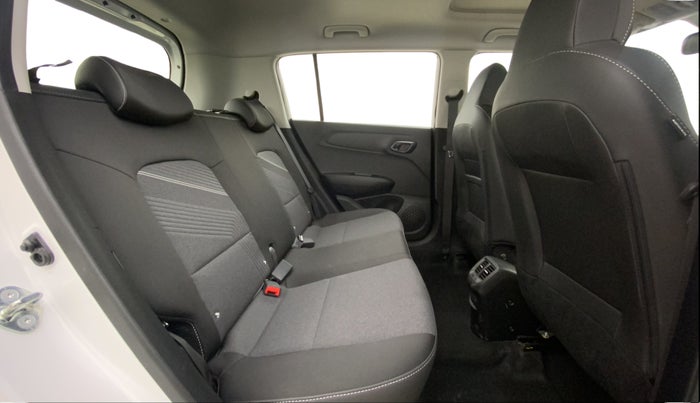 2025 Hyundai EXTER SX 1.2 MT Hy-CNG Duo , CNG, Manual, 3,515 km, Right Side Rear Door Cabin