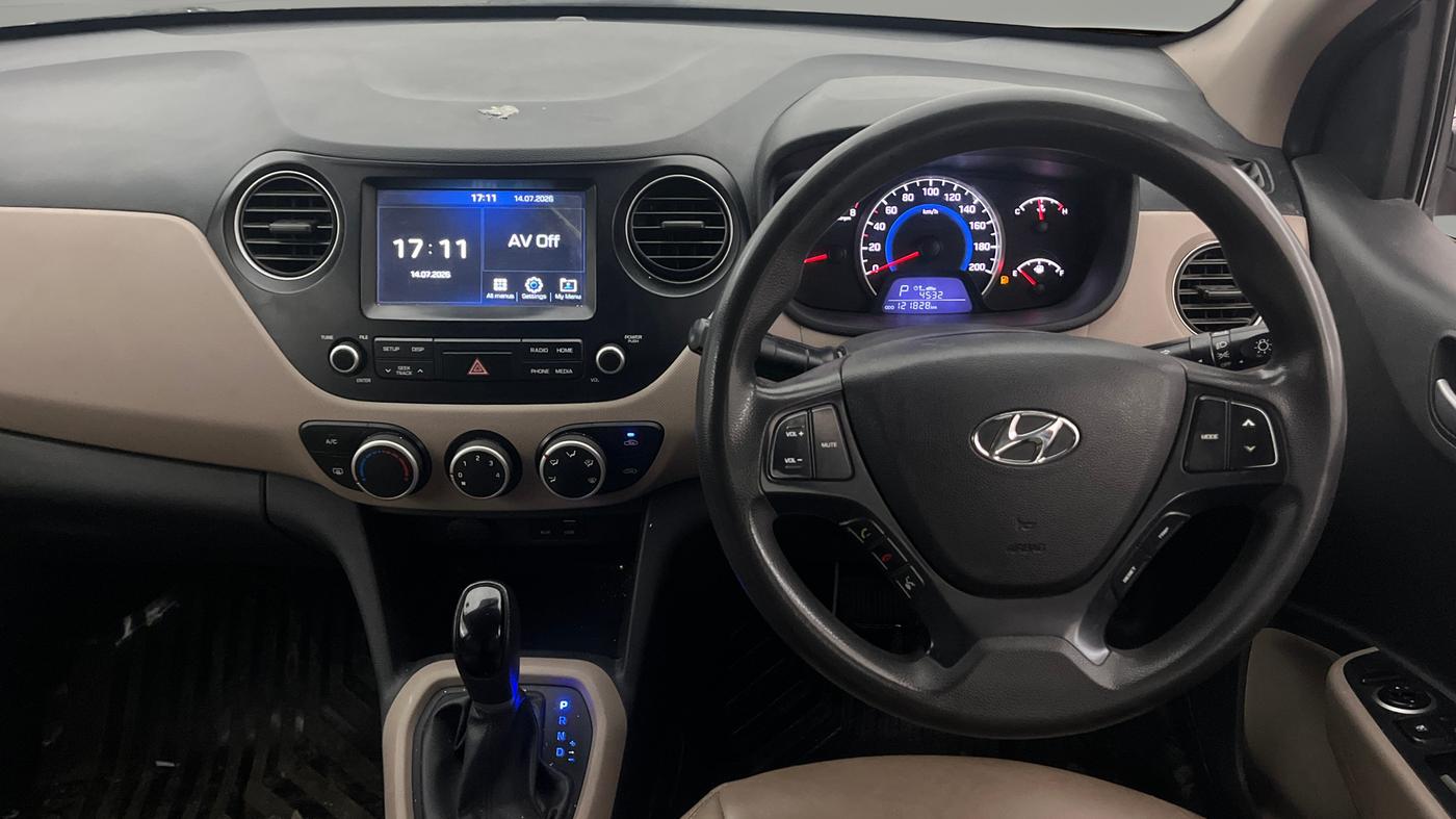 2017 Hyundai Grand i10 SPORTZ (O) AT 1.2 KAPPA VTVT, CNG, Automatic, 1,21,820 km, Steering Wheel Close Up