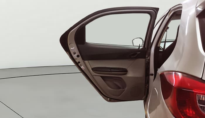 2016 Tata Tiago XT PETROL, Petrol, Manual, 99,343 km, LHS Rear Door