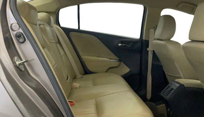 2016 Honda City 1.5L I-VTEC V MT, Petrol, Manual, 47,992 km, Right Side Rear Door Cabin