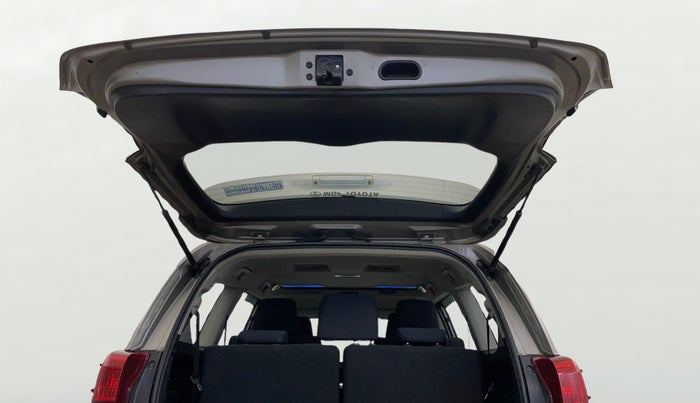 2018 Toyota Innova Crysta 2.7 VX 7 STR, Petrol, Manual, 42,119 km, Boot Door Open