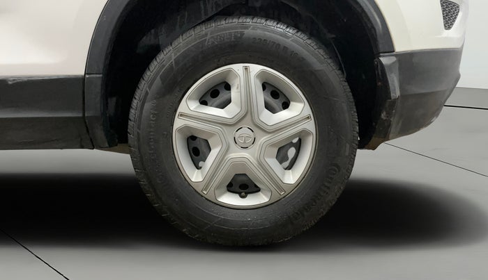 2020 Tata Harrier XM 2.0L KRYOTEC, Diesel, Manual, 95,786 km, Left Rear Wheel