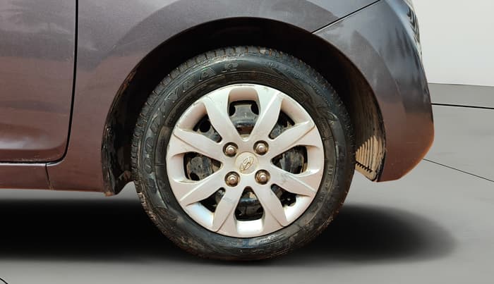 2014 Hyundai Eon SPORTZ, Petrol, Manual, 42,845 km, Right Front Wheel