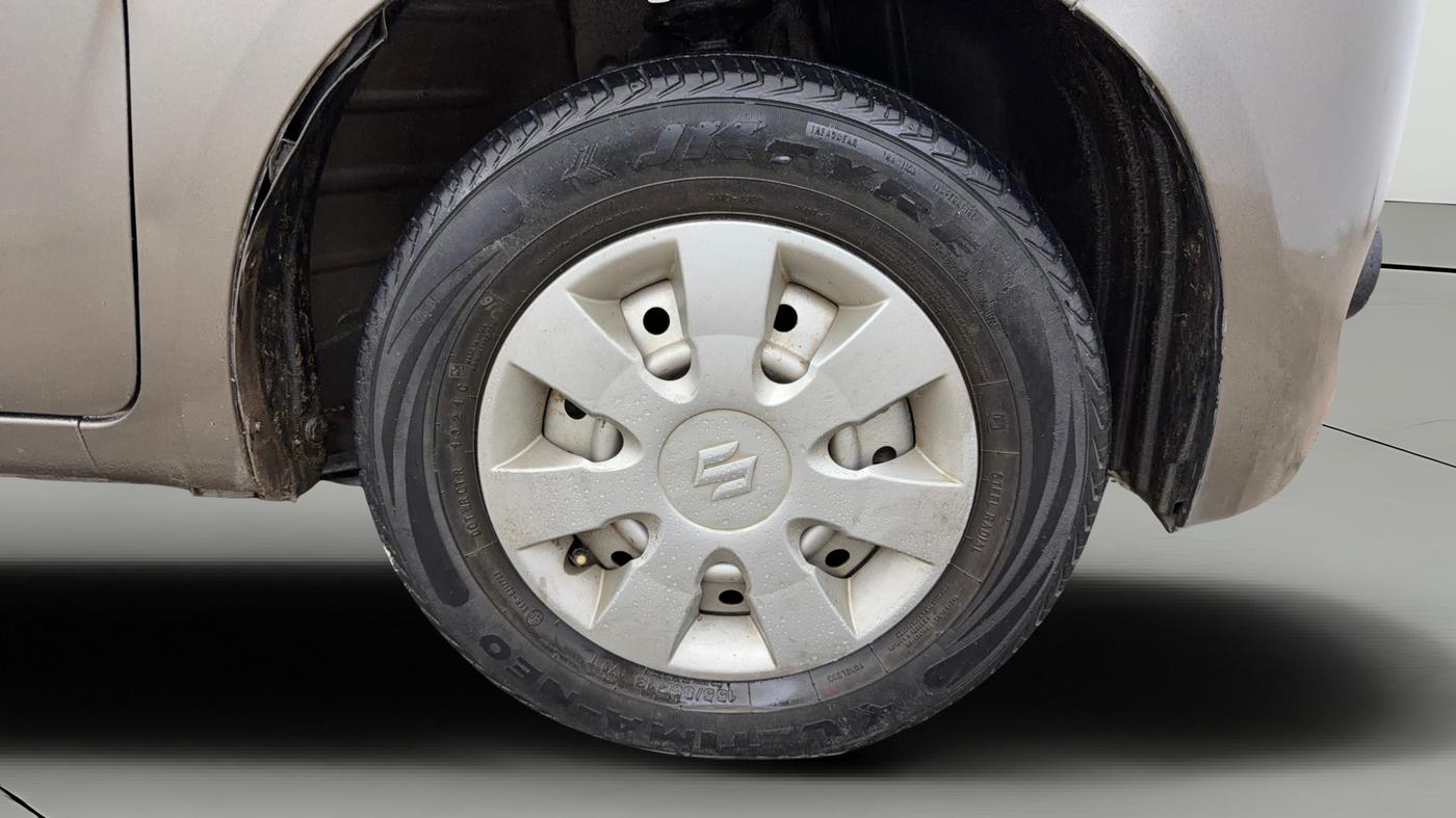 2021 Maruti New Wagon-R LXI 1.0, Petrol, Manual, 56,401 km, Right Front Wheel