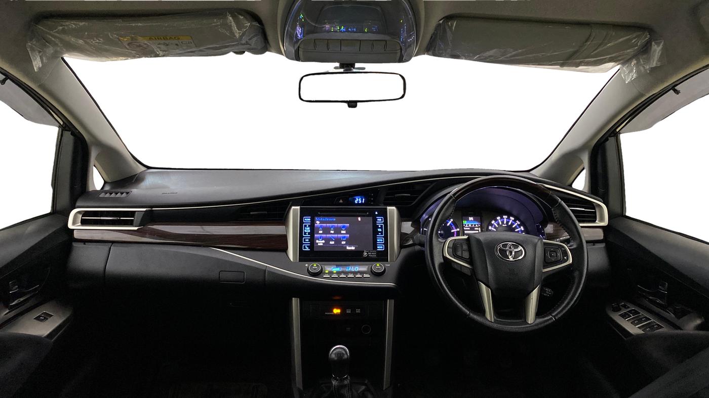 2019 Toyota Innova Crysta 2.4 VX 8 STR, Diesel, Manual, 80,404 km, Dashboard
